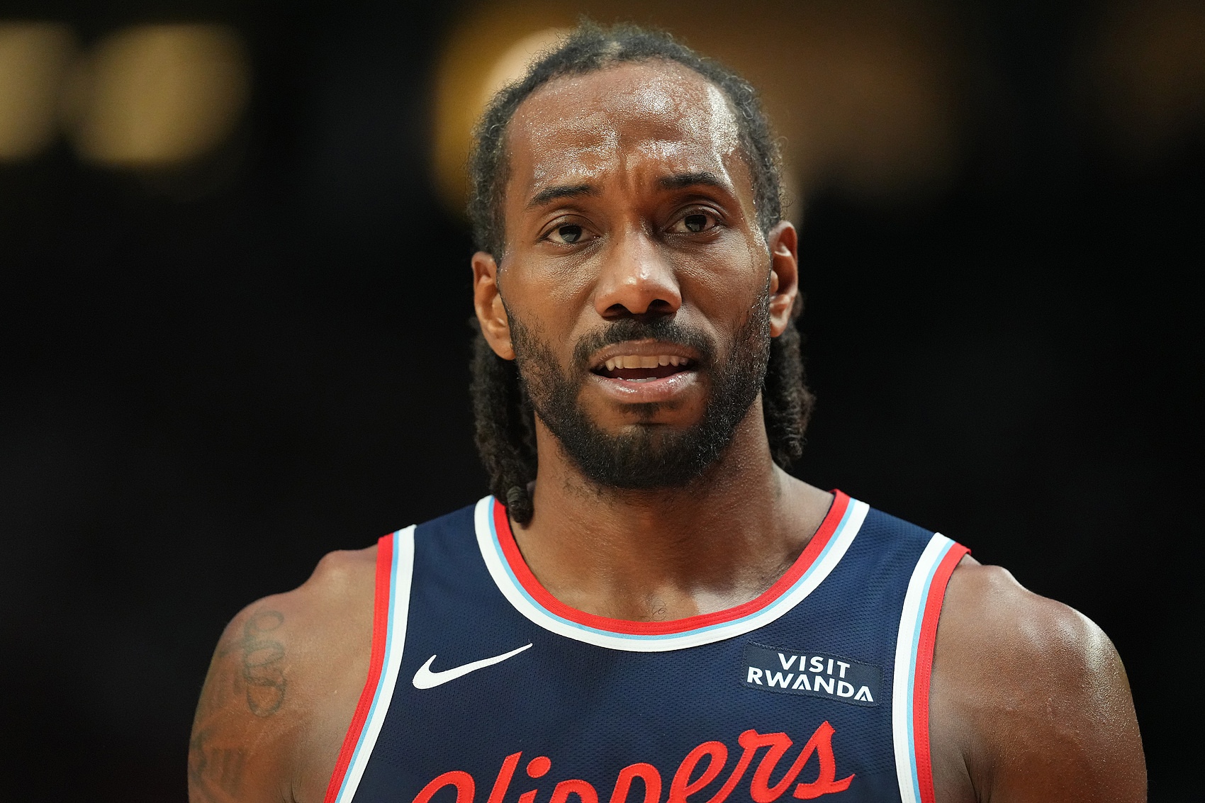 伦纳德交易暂停：NBA调查快船未结，猛龙拒绝承担潜在处罚风险