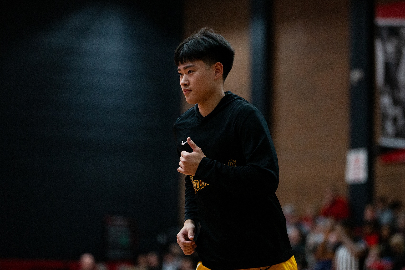 赵维伦归队集训,男篮世预赛后卫线添变数