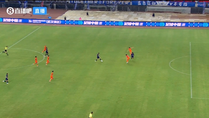 绍尔直塞贝维斯破门 越位在先无效 三镇1-1泰山