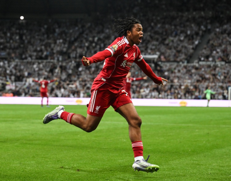 恩古莫哈折射破门,利物浦1-0雷克瑟姆取季前两连胜 恩古莫哈折射破门,利物浦1-0雷克瑟姆取季前两连胜