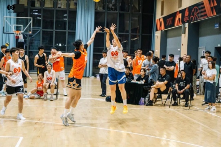 2026 FIBA Open 3×3内蒙古三人篮球公开赛准格尔旗站收官 锐芒队20-16大个儿联盟夺男子组冠军 2026 FIBA Open 3×3内蒙古三人篮球公开赛准格尔旗站收官 锐芒队20-16大个儿联盟夺男子组冠军