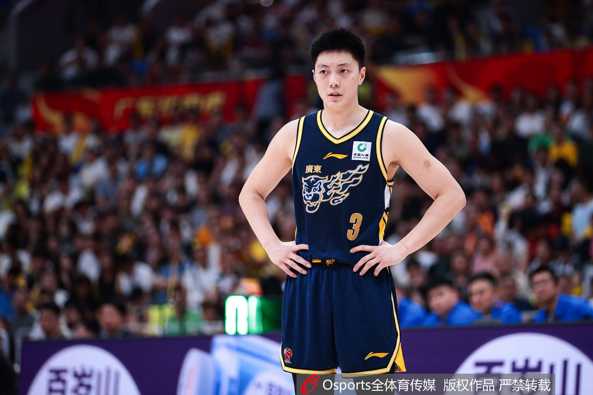 广东注册胡明轩等4人:小胡顶薪合同剩两年 崔永熙B类合同剩3年 广东注册胡明轩等4人:小胡顶薪合同剩两年 崔永熙B类合同剩3年